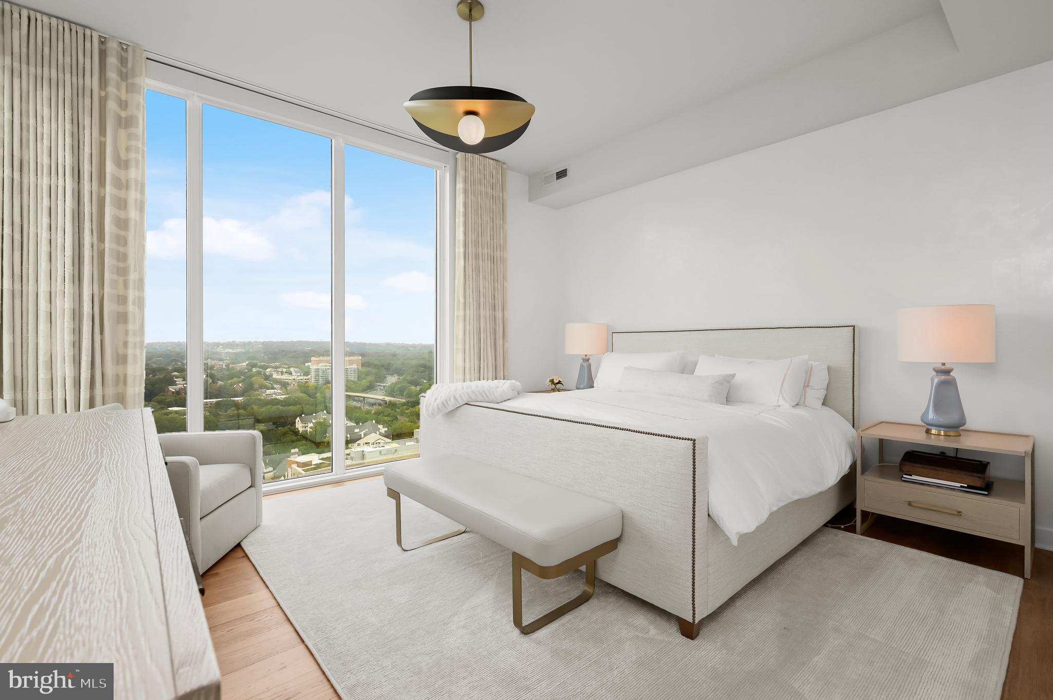 ROSSLYN - Residential