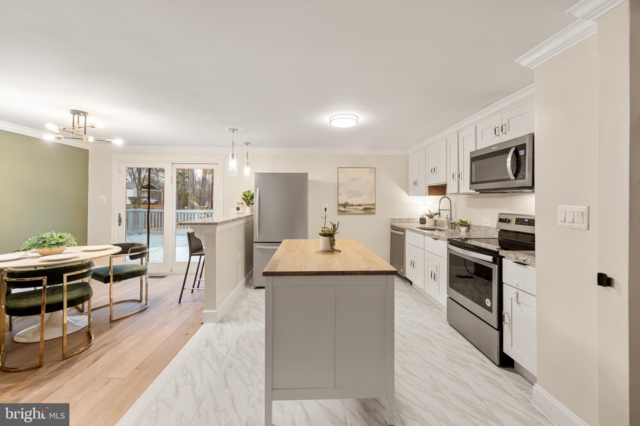 MAPLEWOOD - Residential