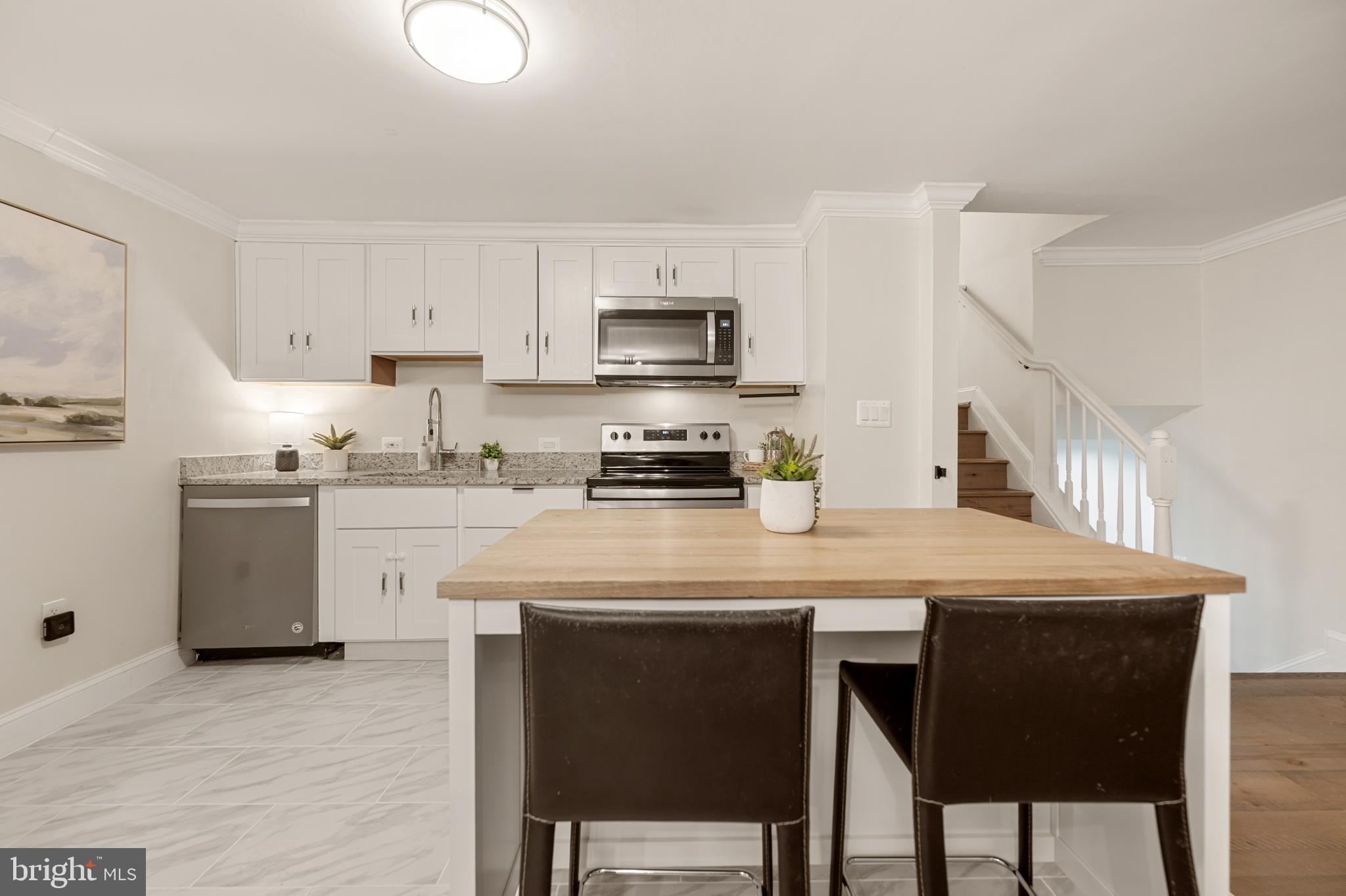 MAPLEWOOD - Residential