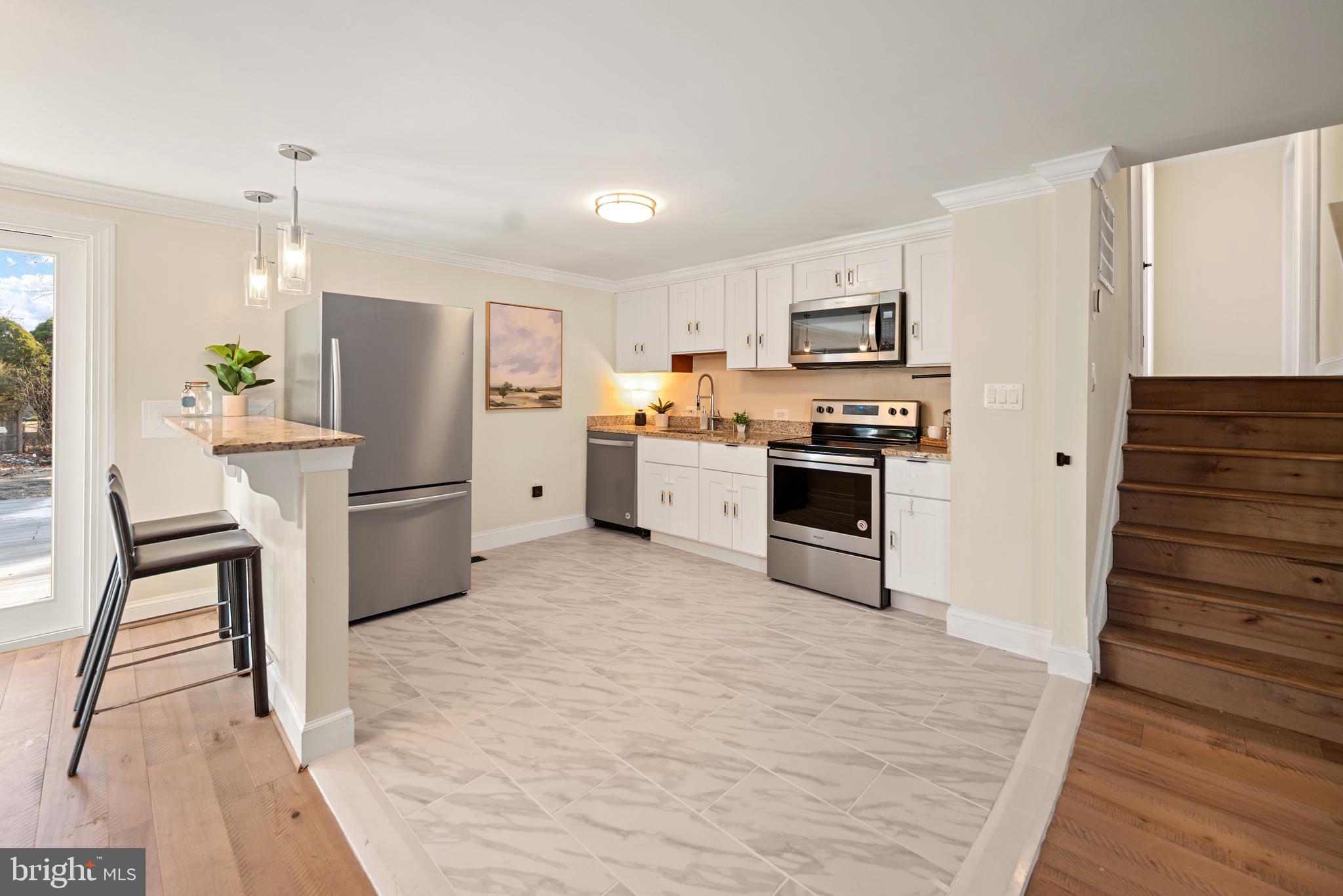 MAPLEWOOD - Residential