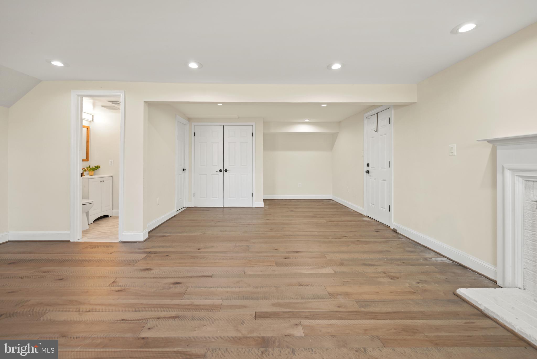 MAPLEWOOD - Residential