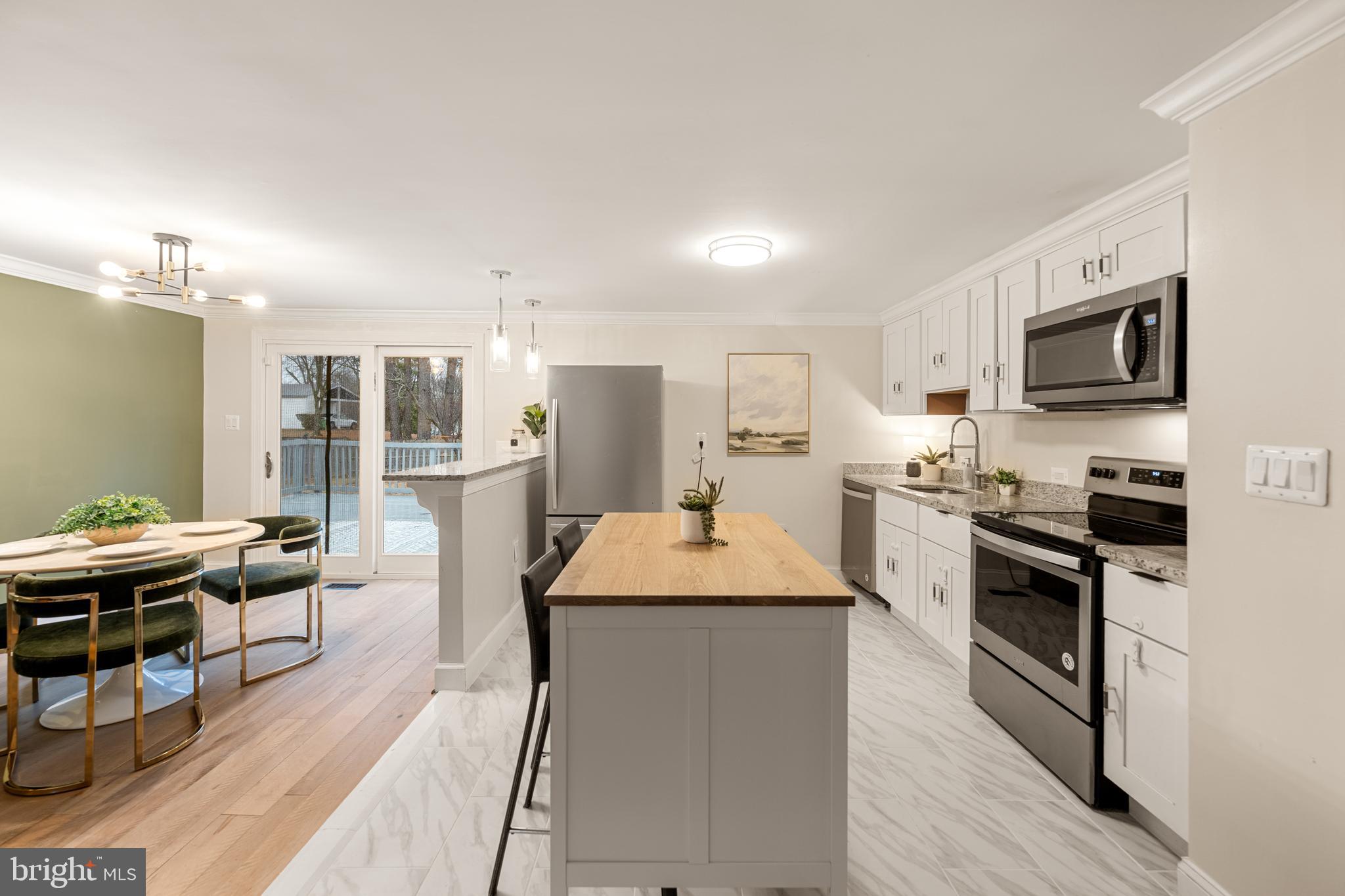 MAPLEWOOD - Residential