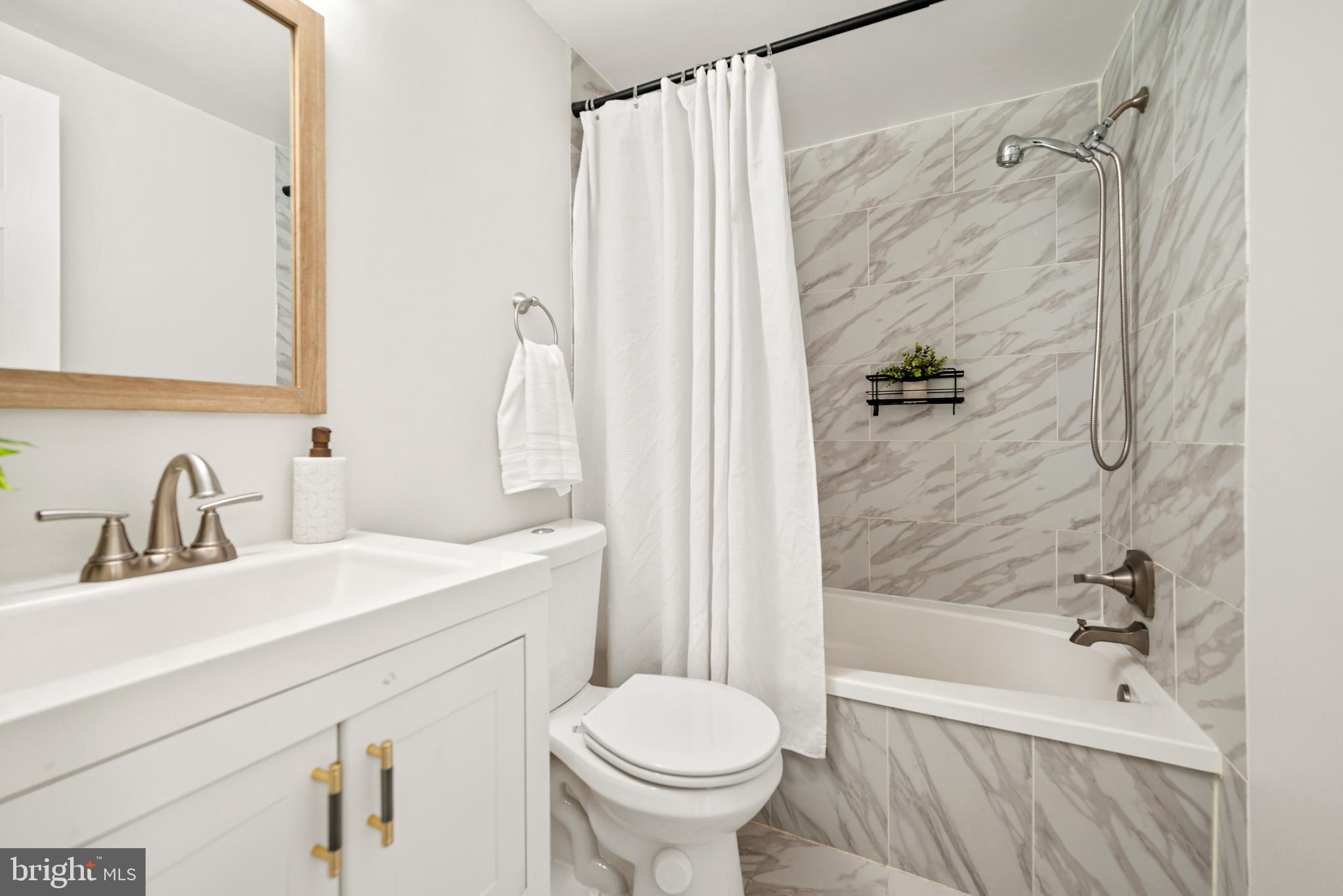 MAPLEWOOD - Residential