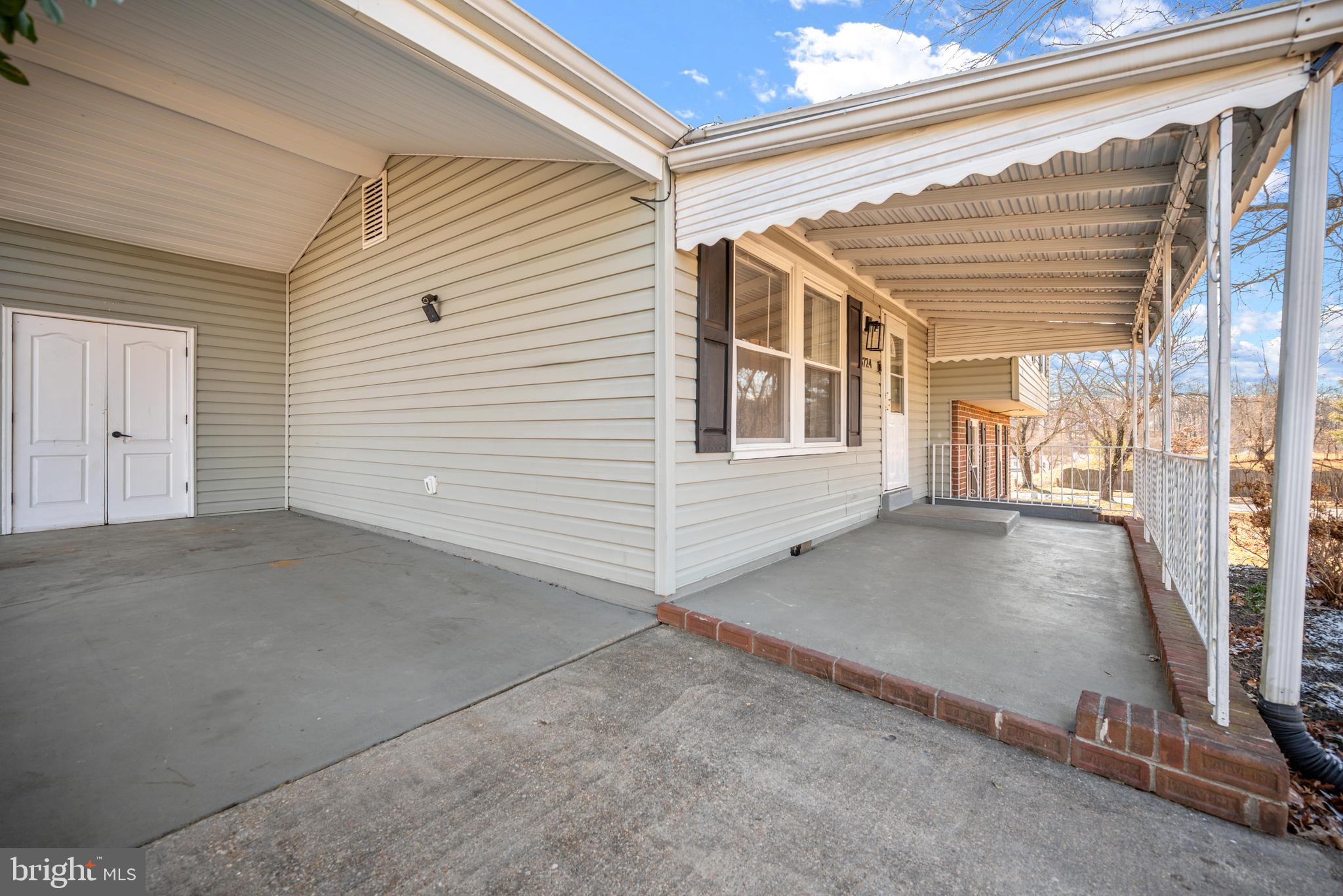 MAPLEWOOD - Residential