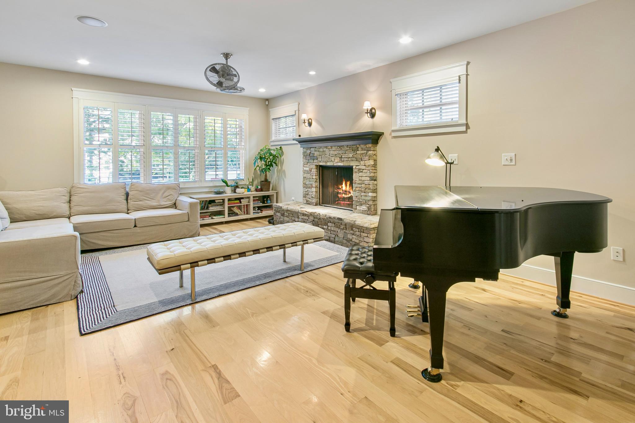 ELLISON HEIGHTS - Residential