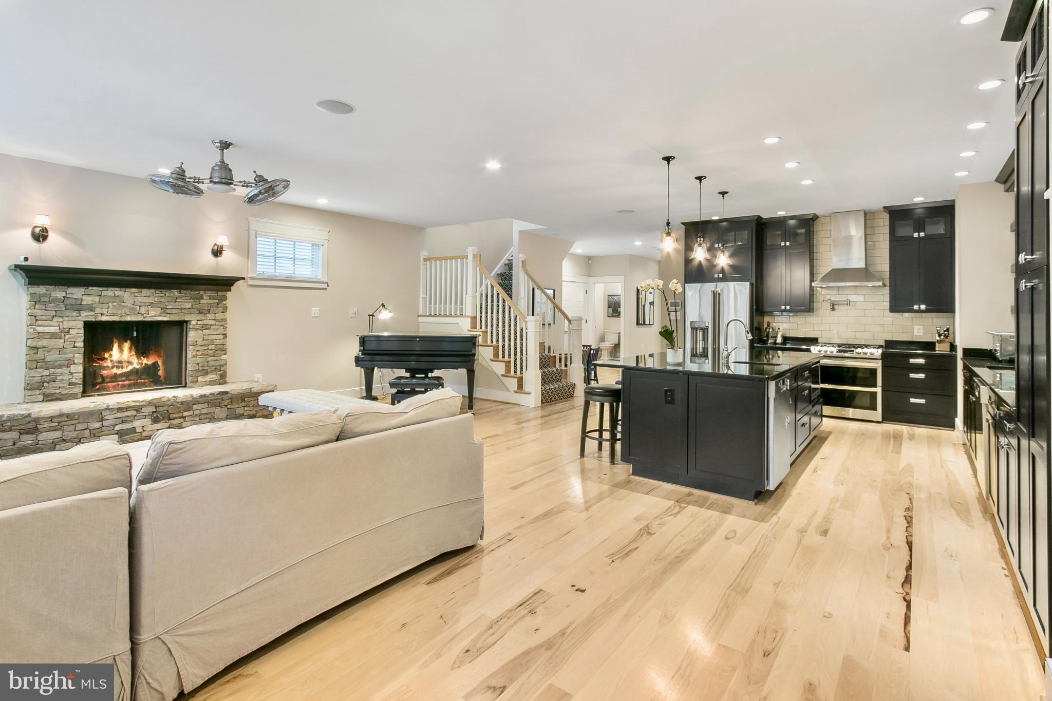 ELLISON HEIGHTS - Residential