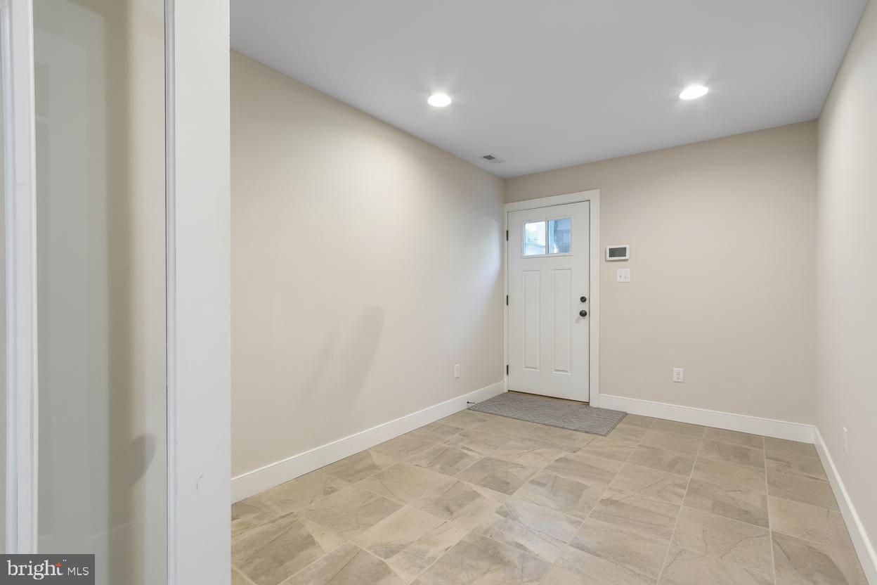 ELLISON HEIGHTS - Residential