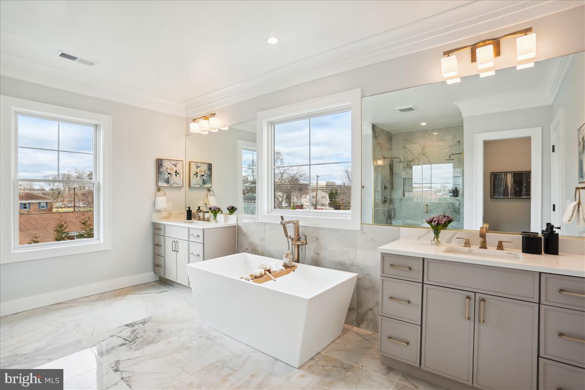 GEORGETOWN VILLAGE - Residential