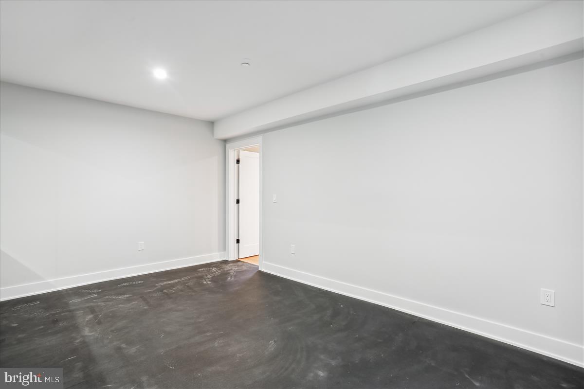 GEORGETOWN VILLAGE - Residential