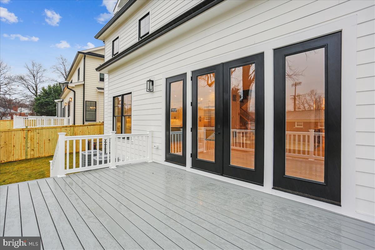 GEORGETOWN VILLAGE - Residential