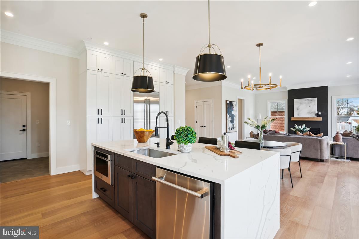 GEORGETOWN VILLAGE - Residential