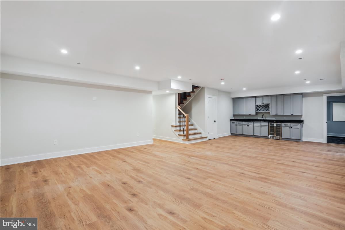 GEORGETOWN VILLAGE - Residential