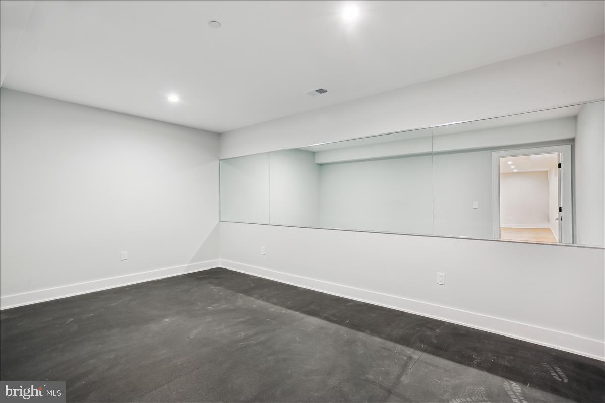 GEORGETOWN VILLAGE - Residential