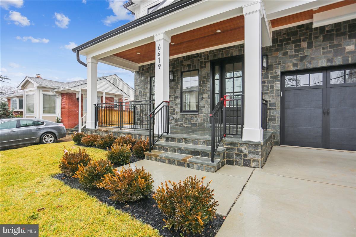 GEORGETOWN VILLAGE - Residential