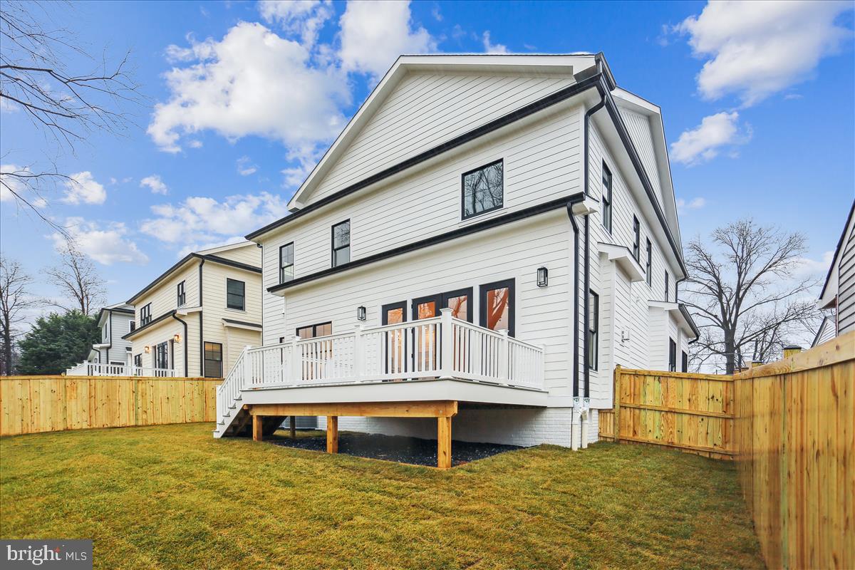 GEORGETOWN VILLAGE - Residential