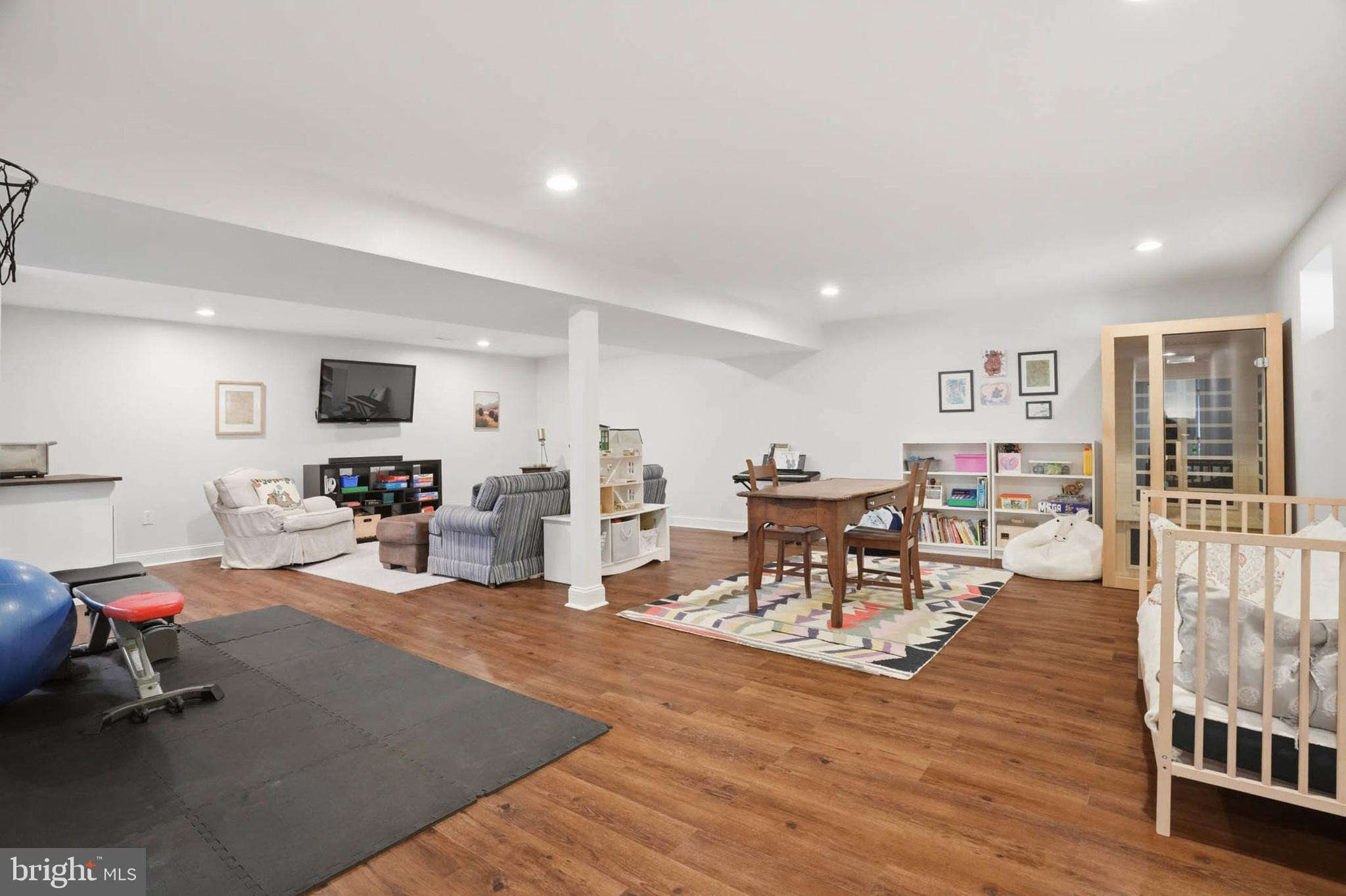 MOUNT HEBRON - Residential