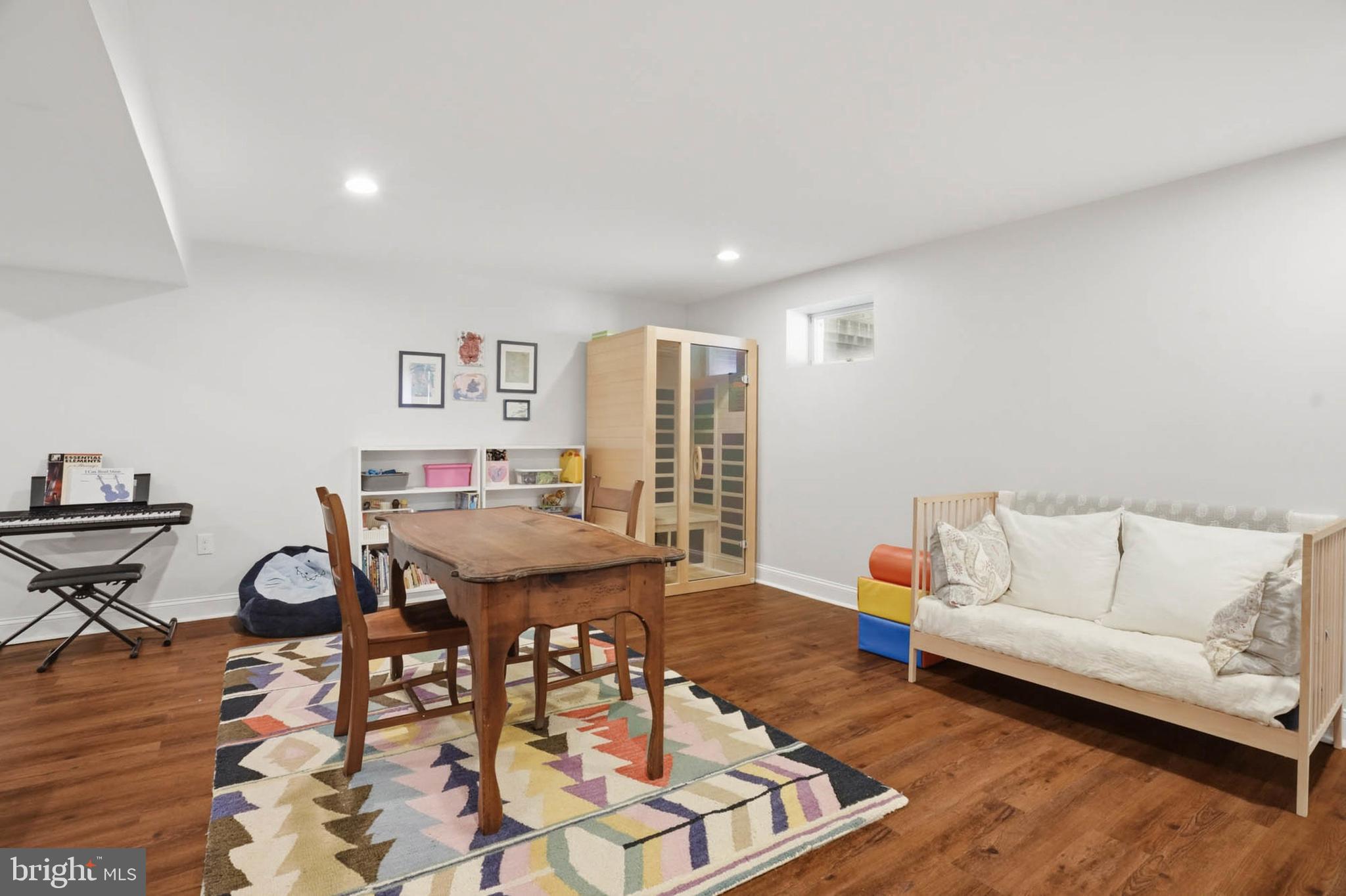 MOUNT HEBRON - Residential