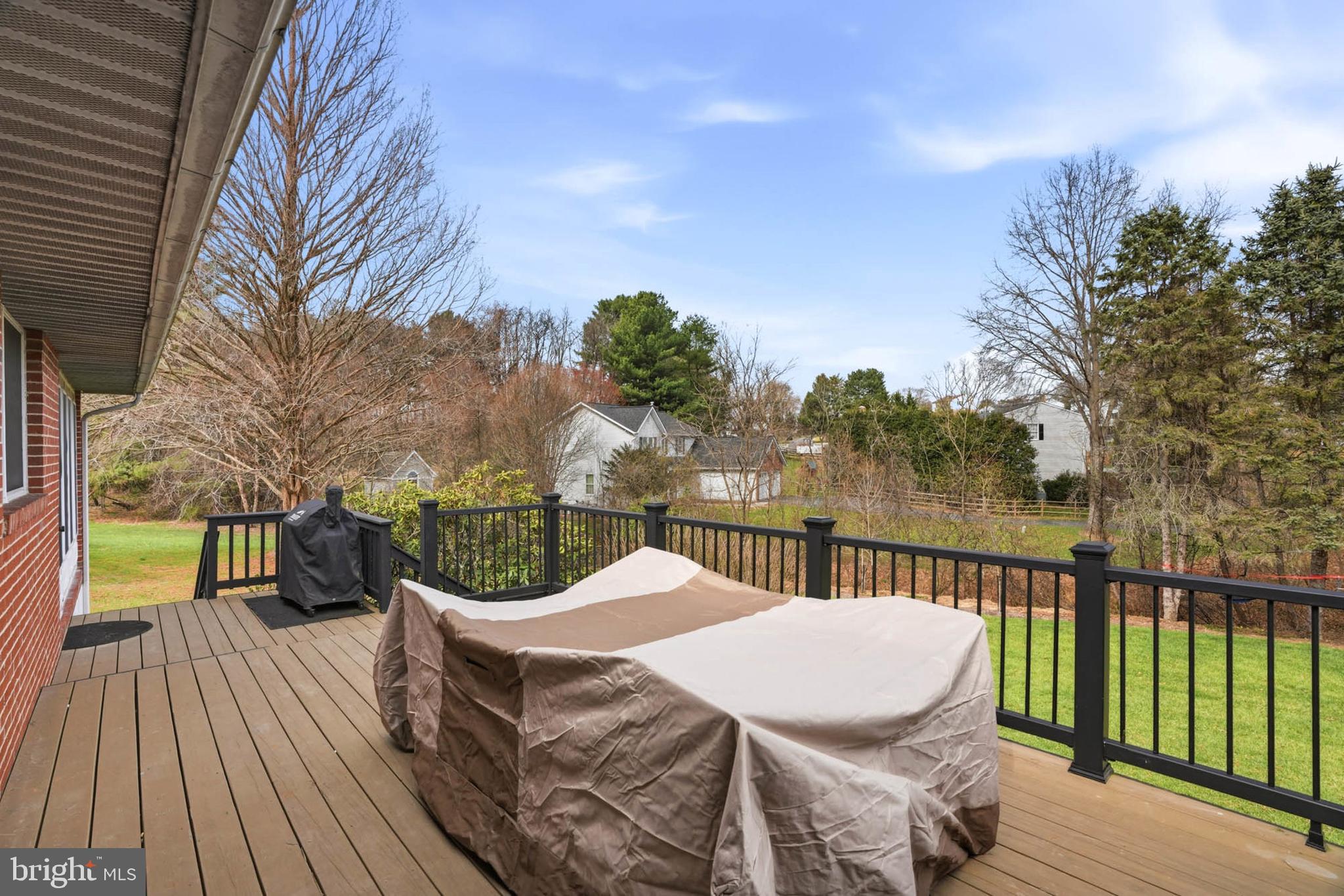 MOUNT HEBRON - Residential