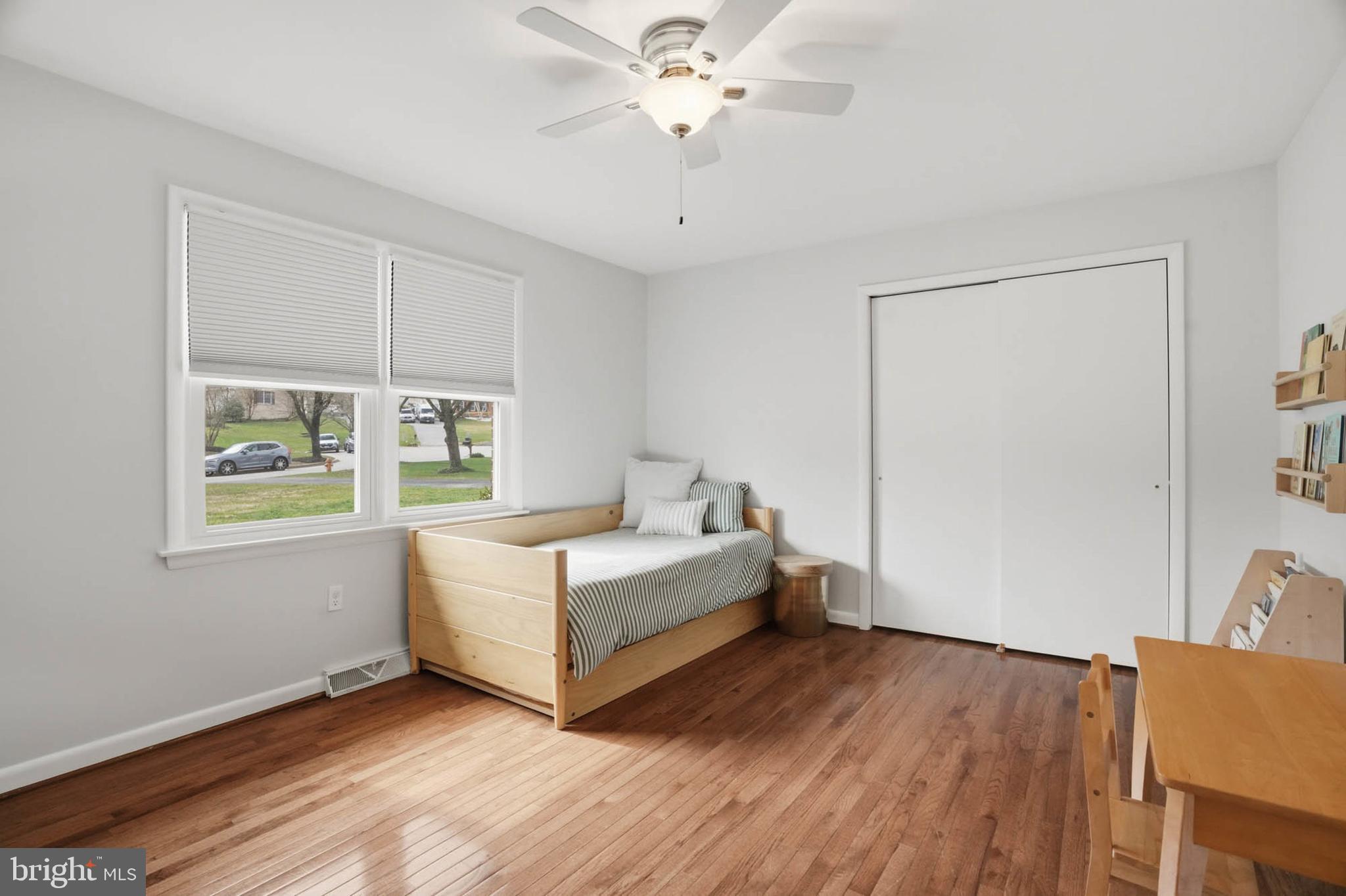 MOUNT HEBRON - Residential