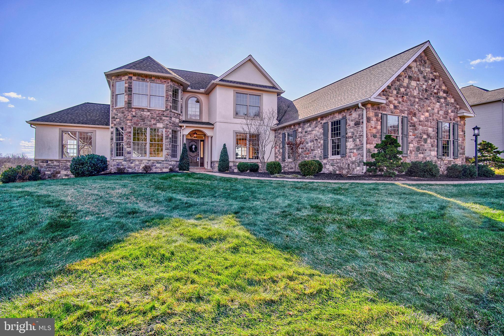 315 PENNINGTON DRIVE