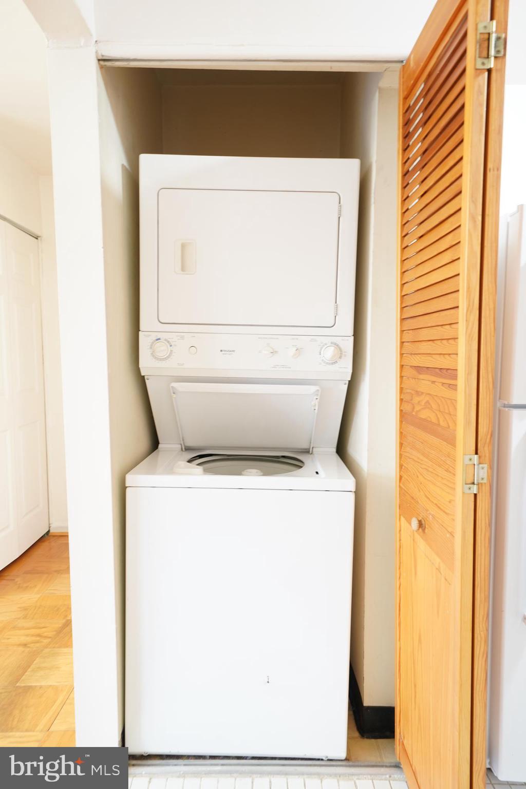 HERITAGE COURT - Residential Lease