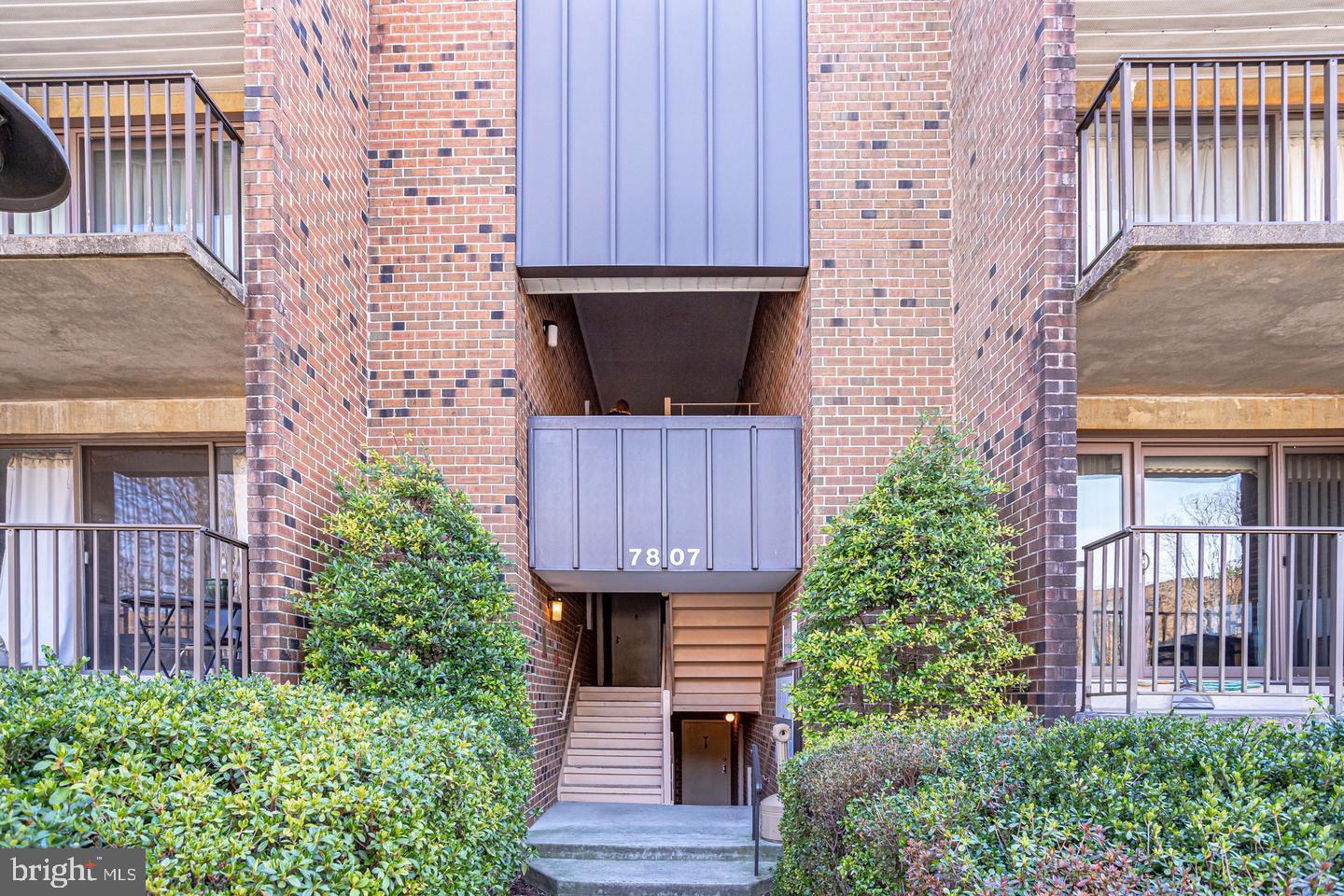 HERITAGE COURT - Residential Lease