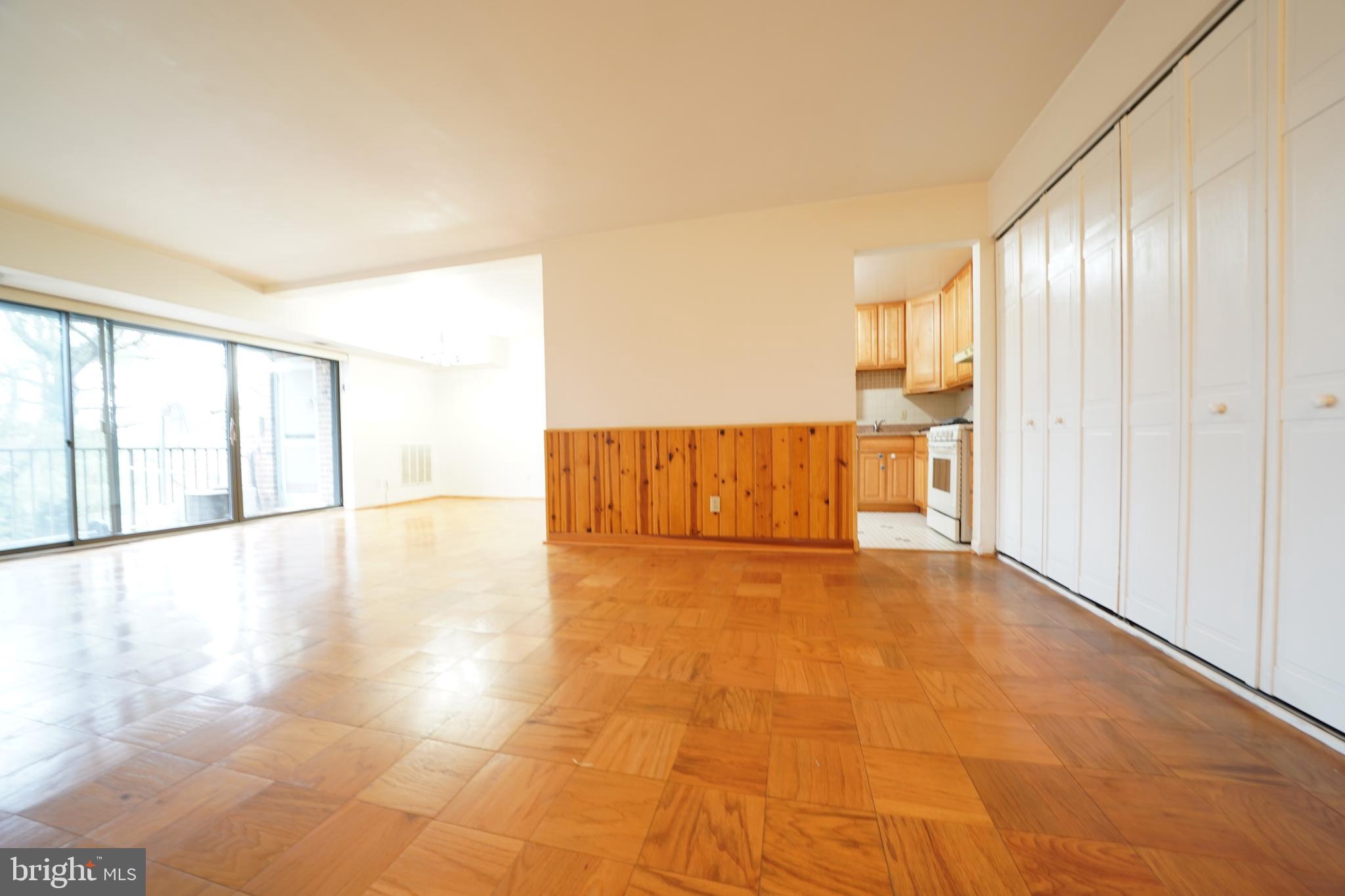 HERITAGE COURT - Residential Lease