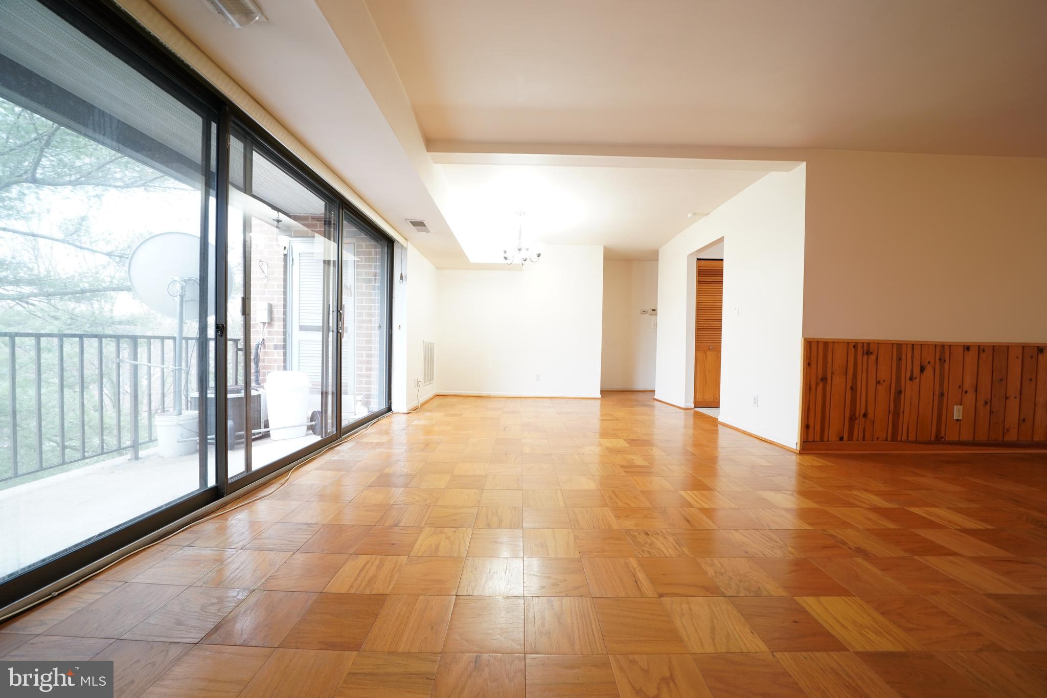 HERITAGE COURT - Residential Lease