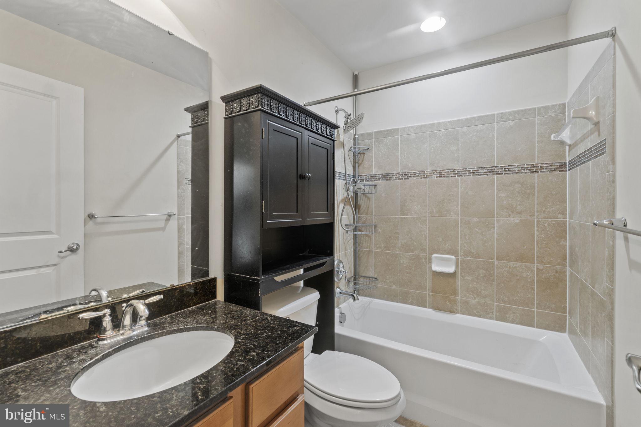 HALLIE HILL FARM - Residential