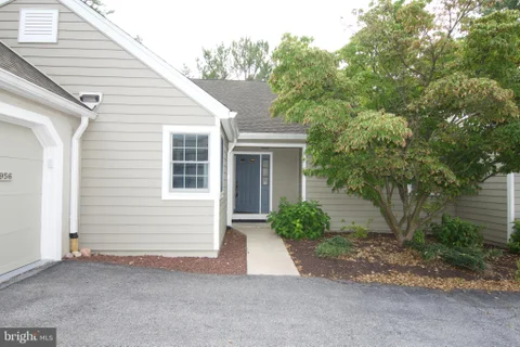 MLS: PABK2076860
