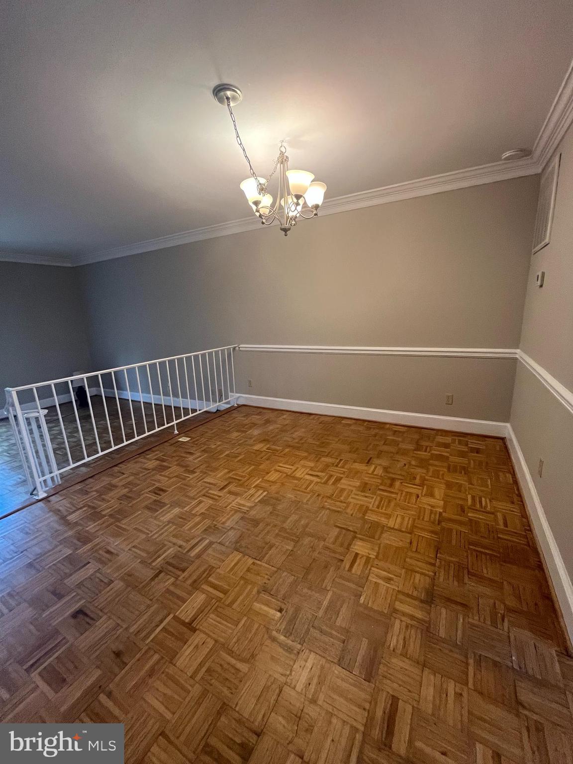 TOBACCO QUAY - Residential Lease