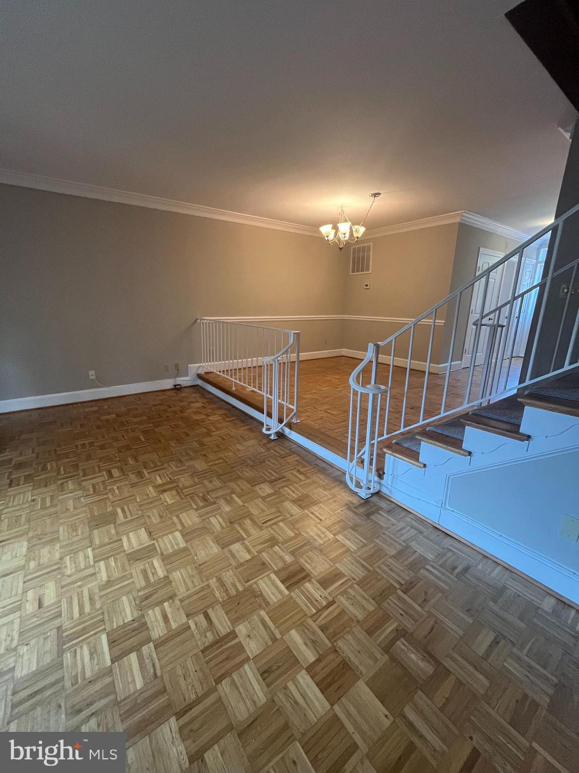 TOBACCO QUAY - Residential Lease