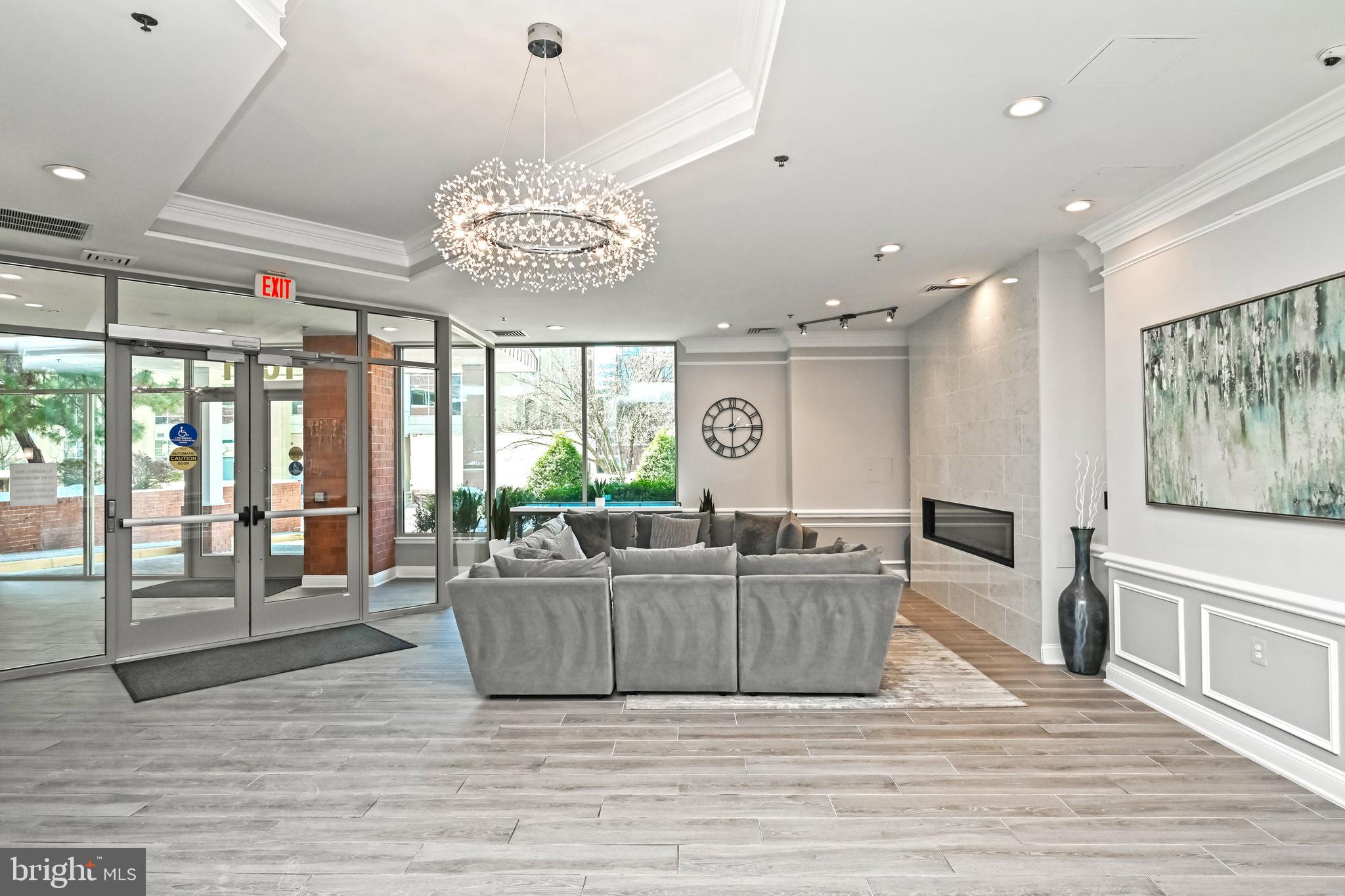 WESTVIEW AT BALLSTON METRO - Residential