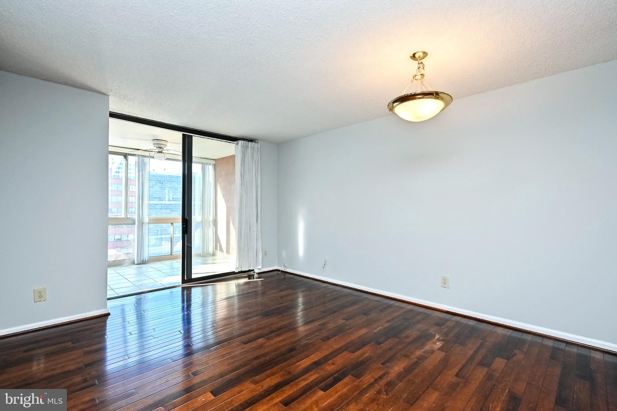 WESTVIEW AT BALLSTON METRO - Residential