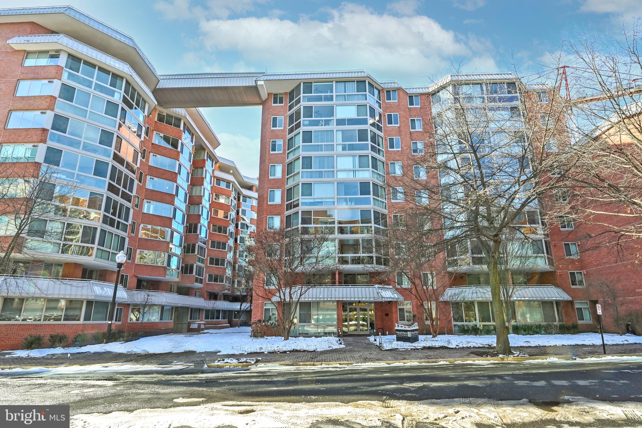 WESTVIEW AT BALLSTON METRO - Residential
