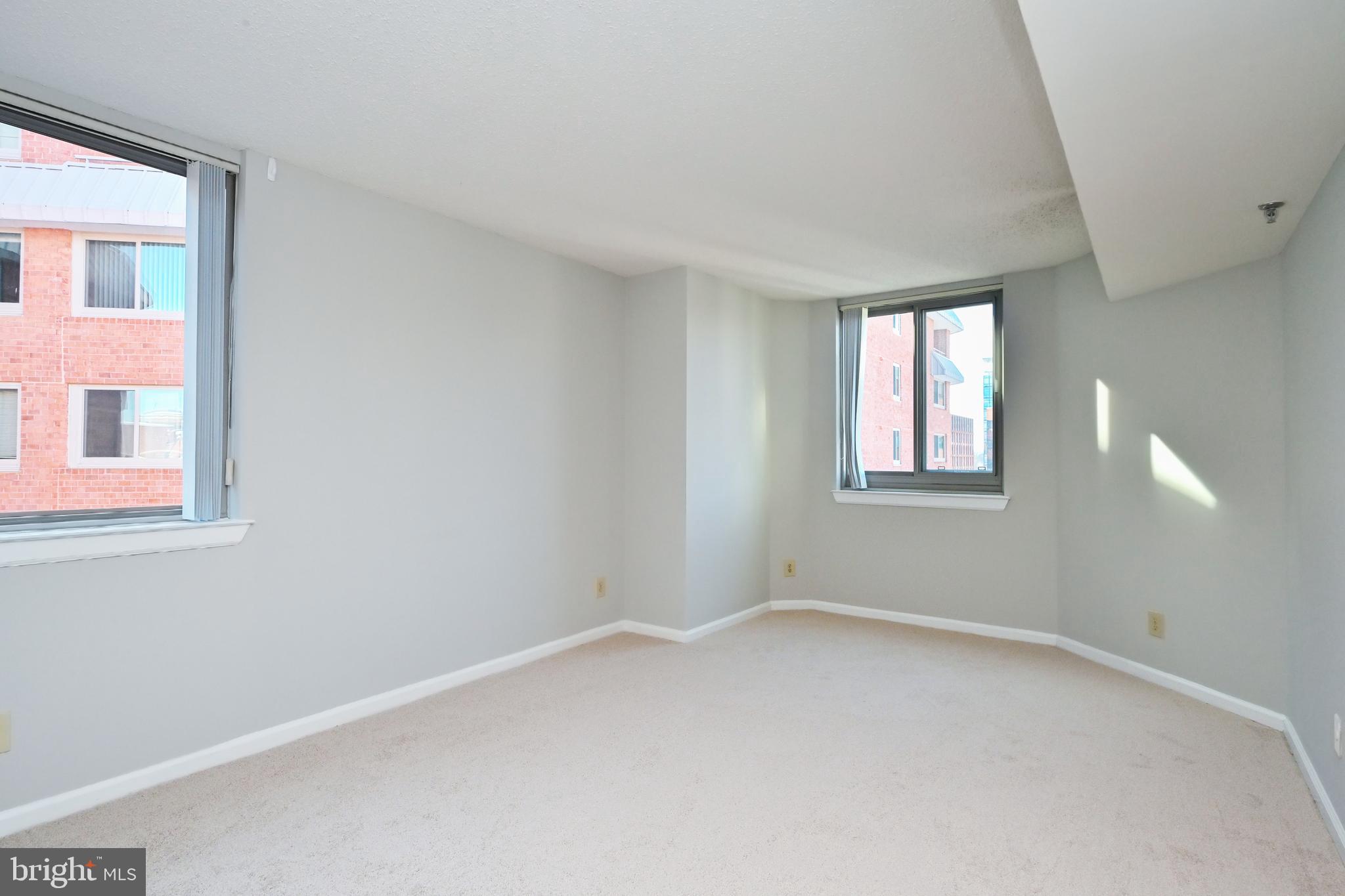 WESTVIEW AT BALLSTON METRO - Residential