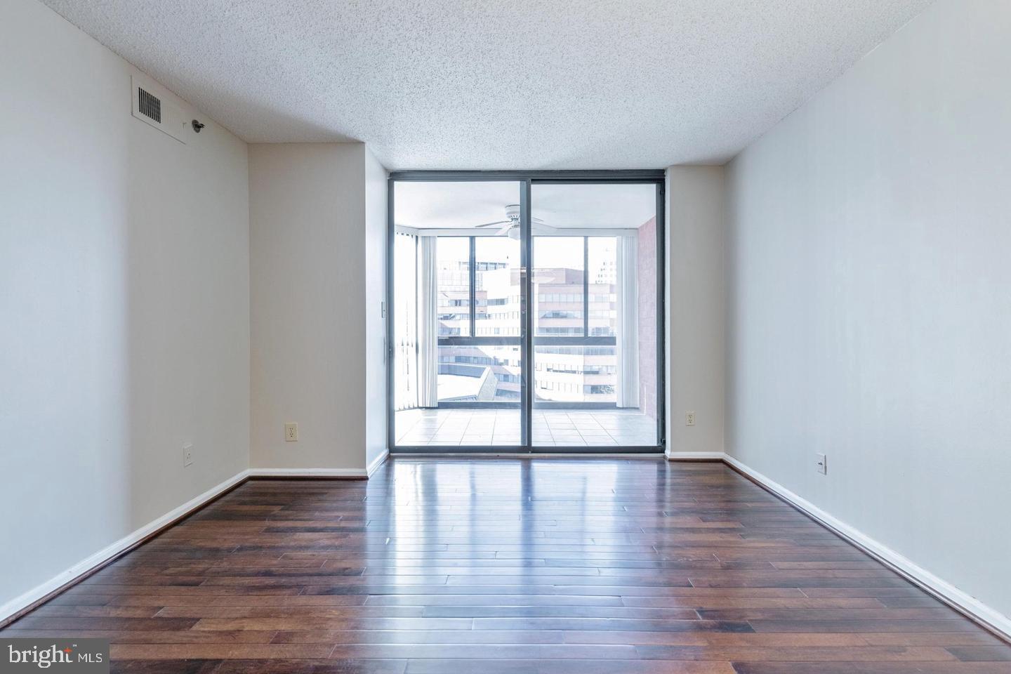 WESTVIEW AT BALLSTON METRO - Residential