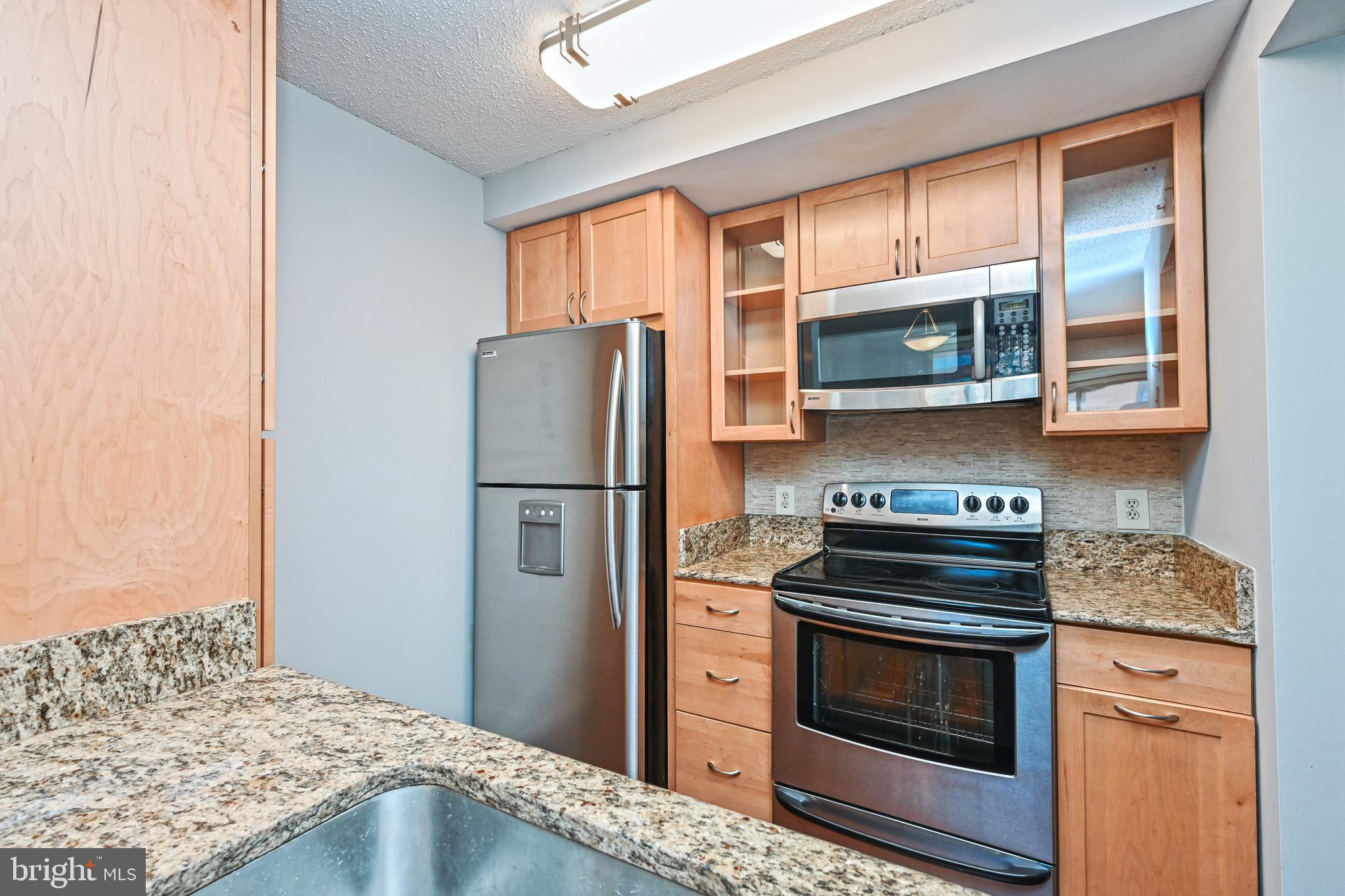 WESTVIEW AT BALLSTON METRO - Residential