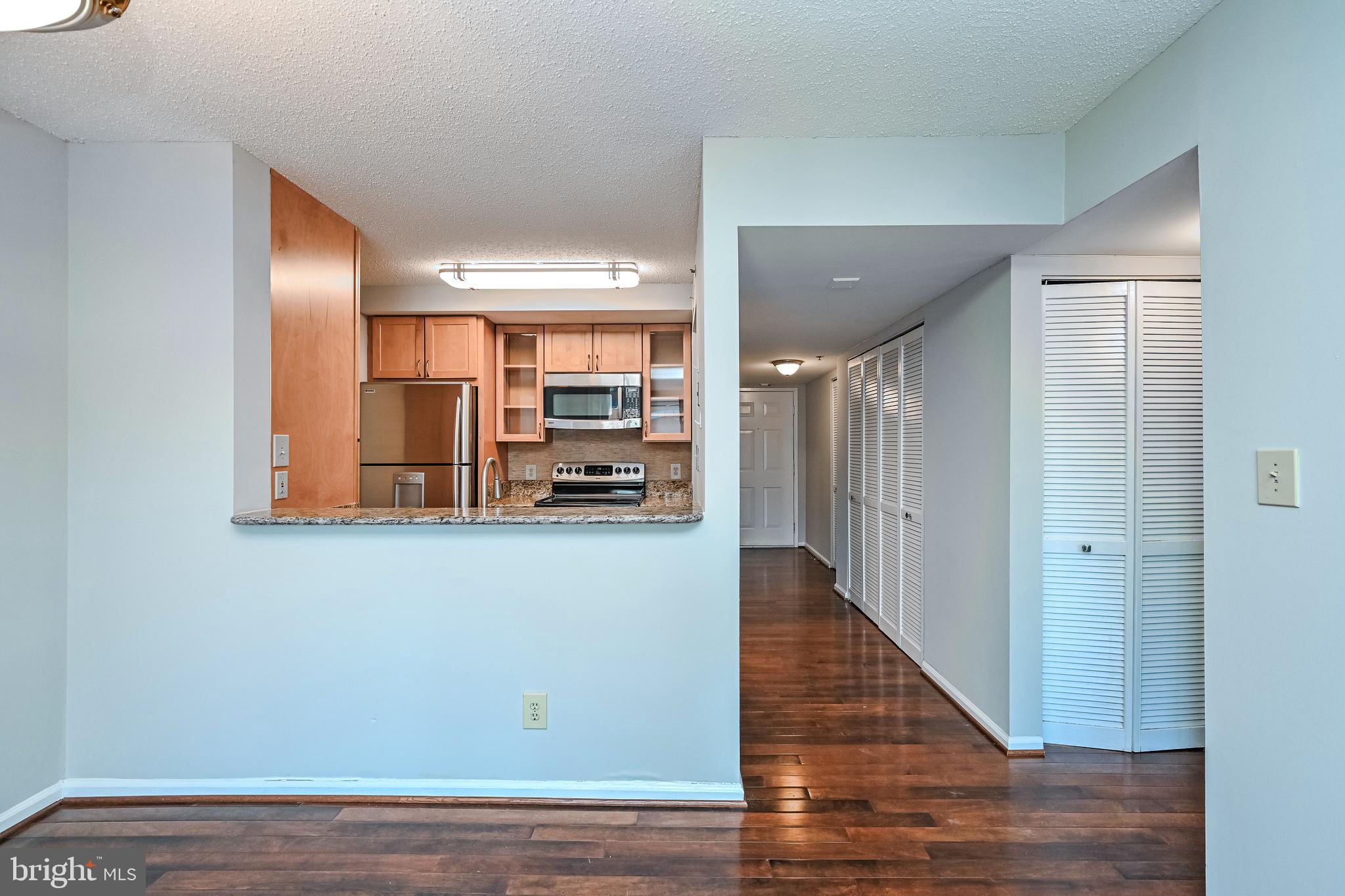 WESTVIEW AT BALLSTON METRO - Residential