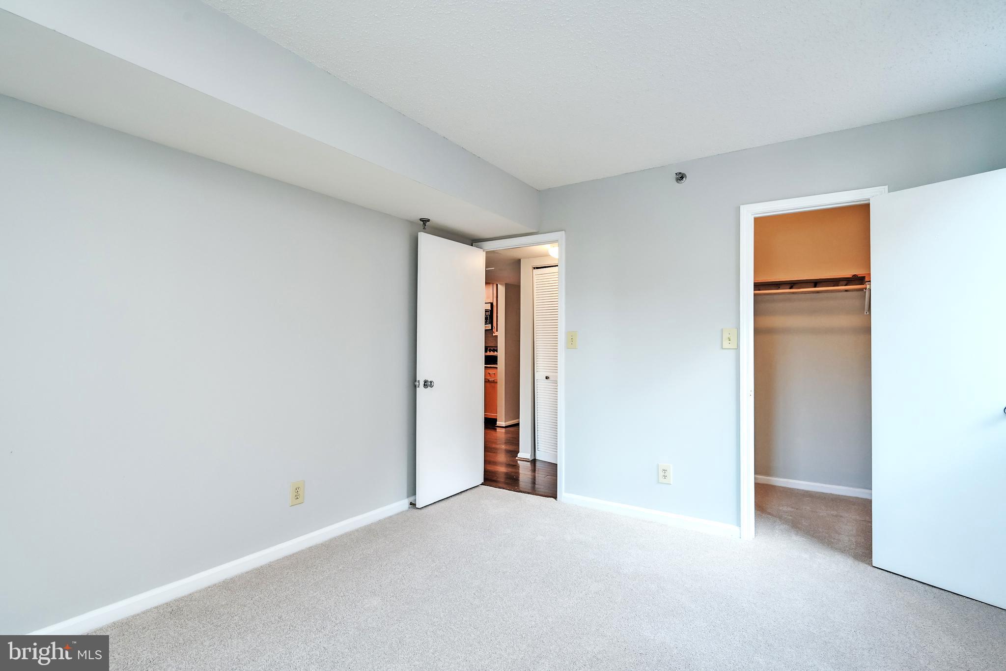 WESTVIEW AT BALLSTON METRO - Residential