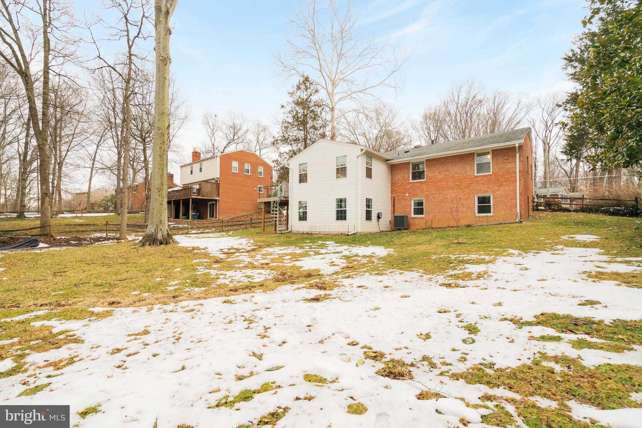 WILLOW WOODS - Residential