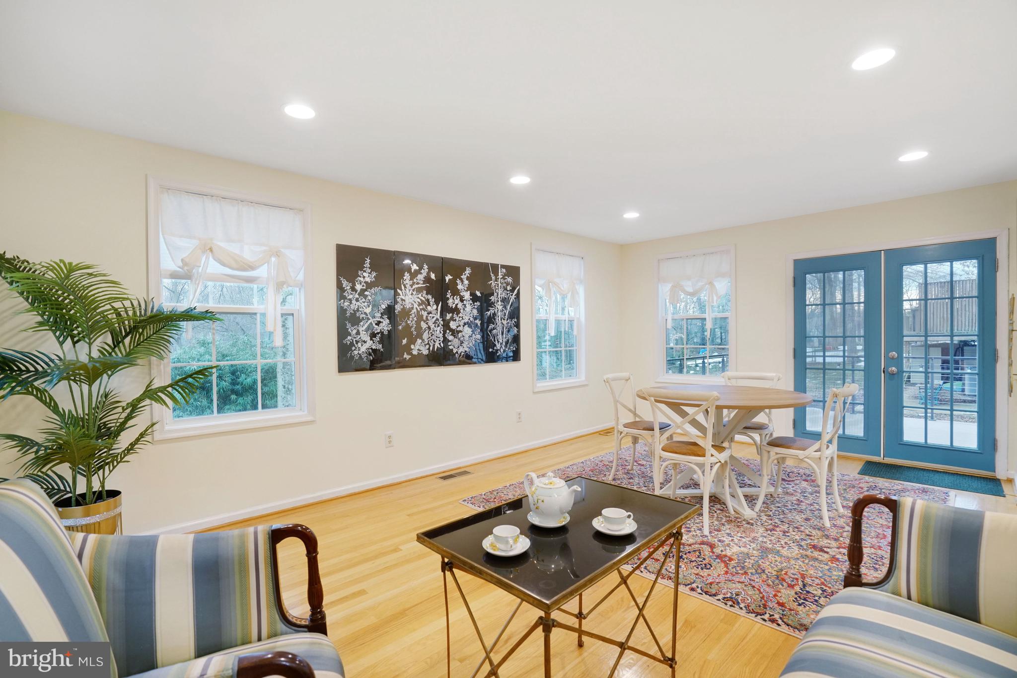 WILLOW WOODS - Residential