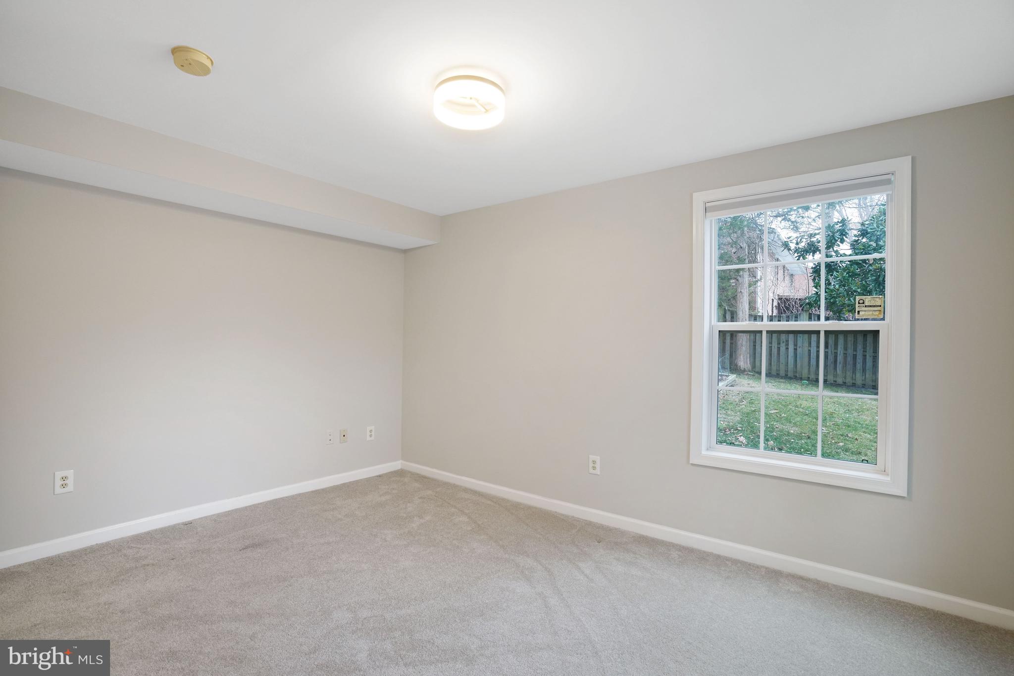 WILLOW WOODS - Residential