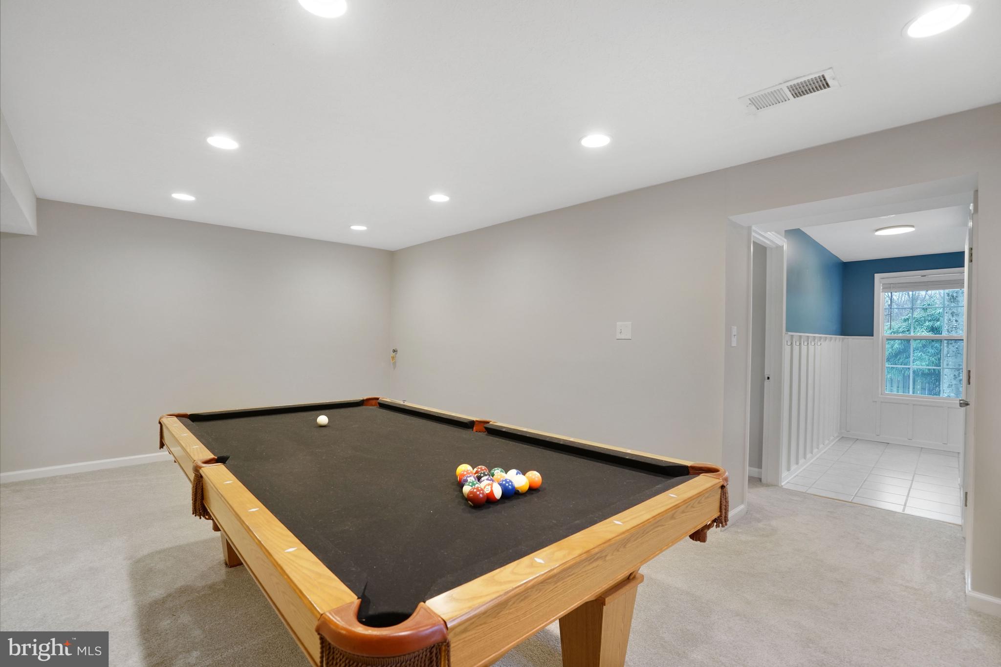 WILLOW WOODS - Residential