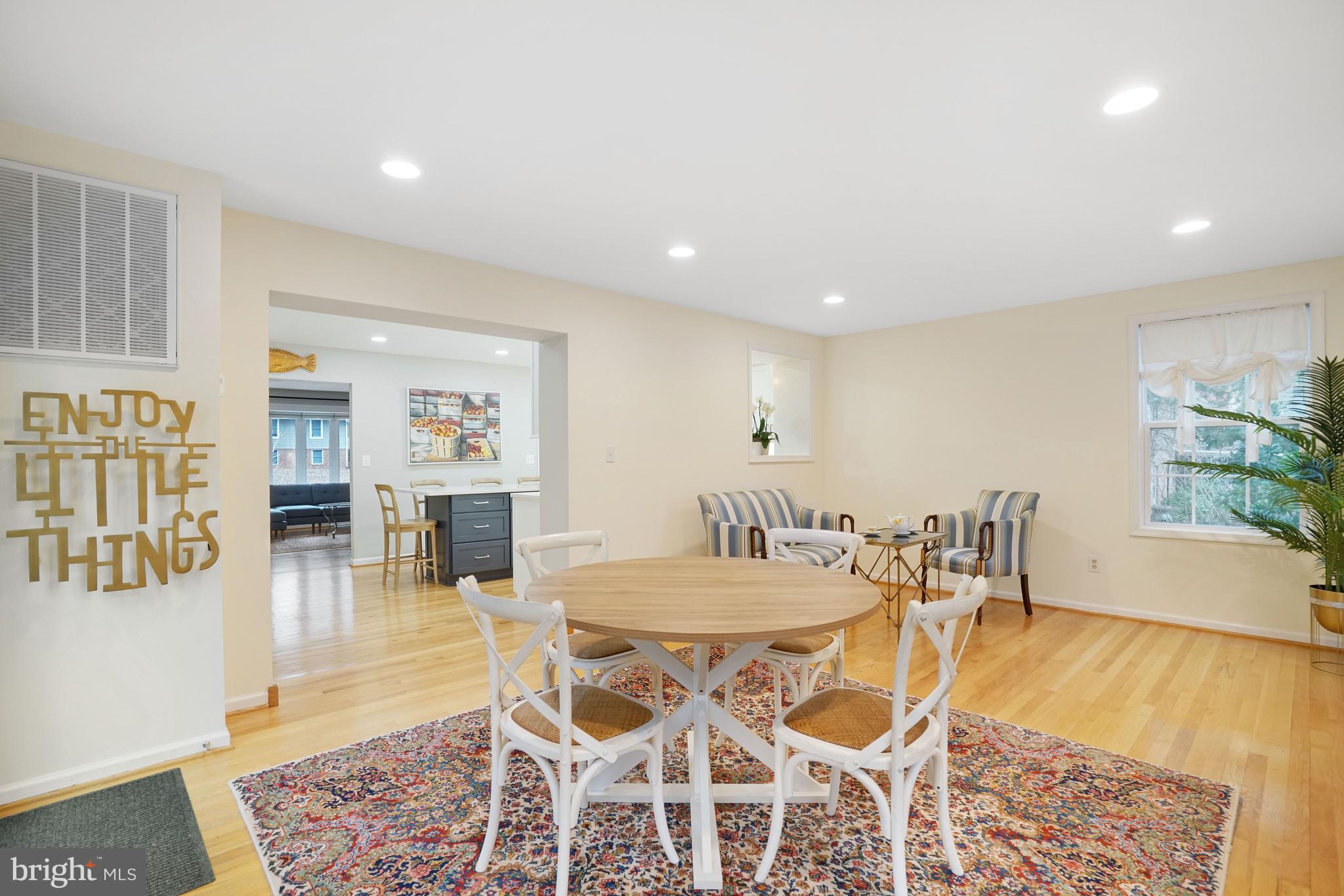 WILLOW WOODS - Residential