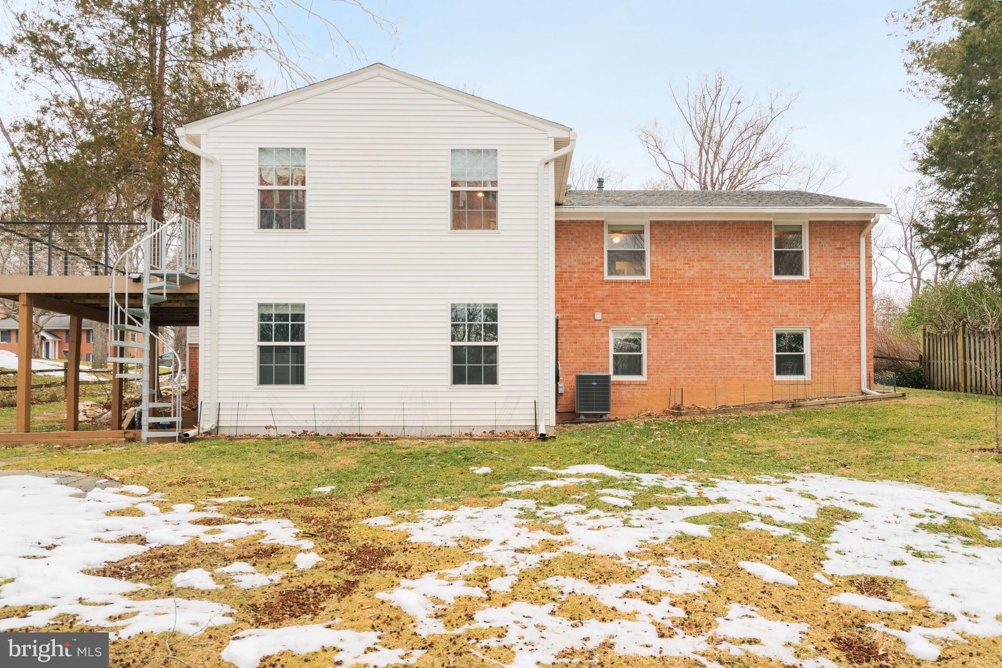 WILLOW WOODS - Residential