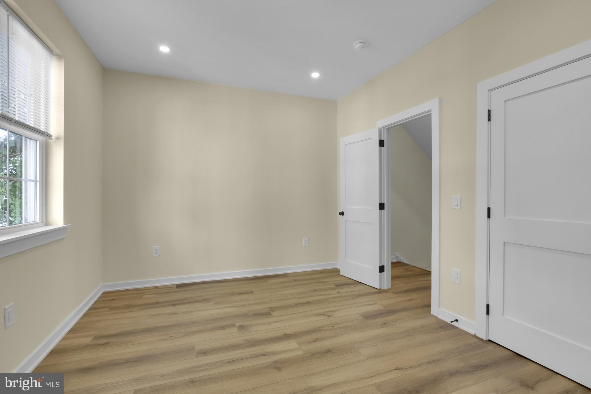 EAST KENSINGTON - Residential Lease