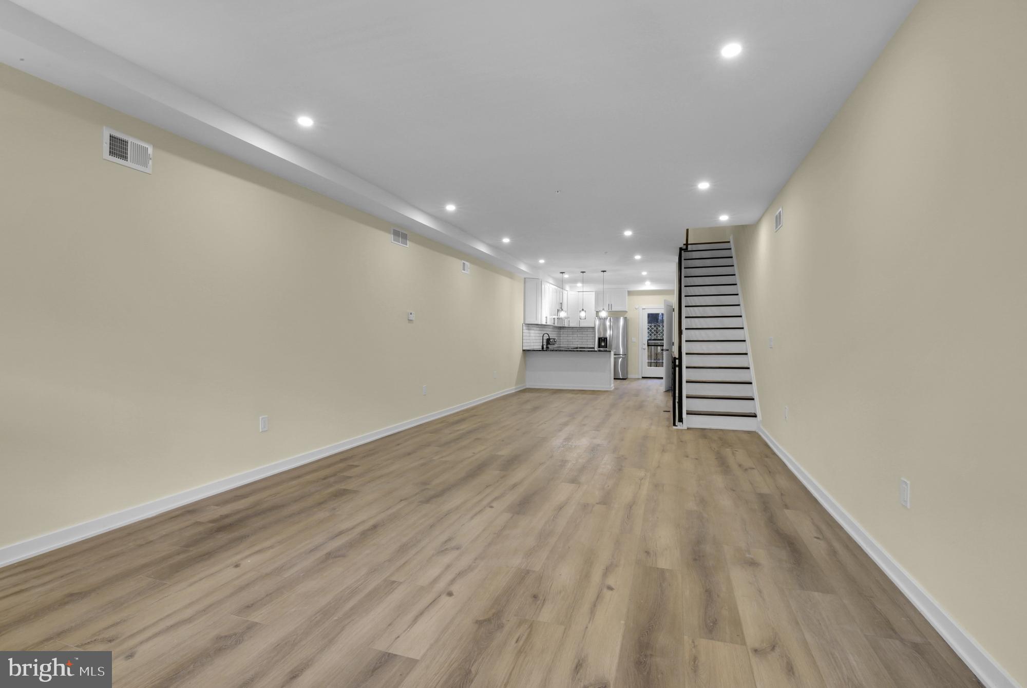 EAST KENSINGTON - Residential Lease