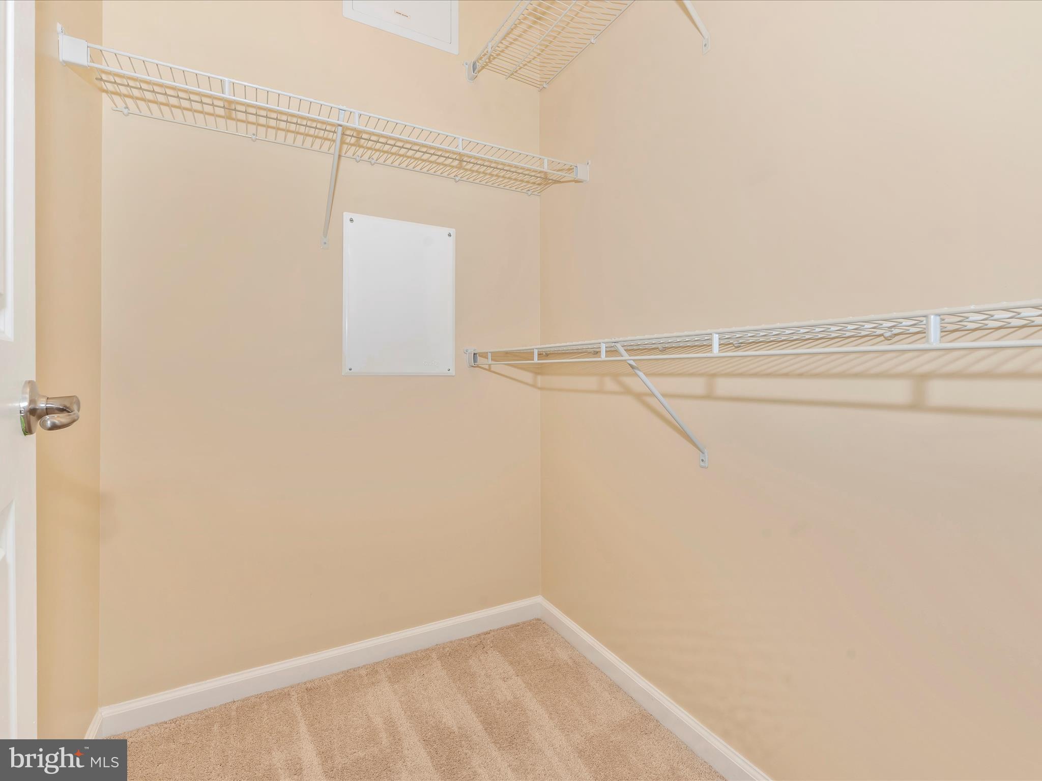 VILLAGES OF URBANA - Residential Lease