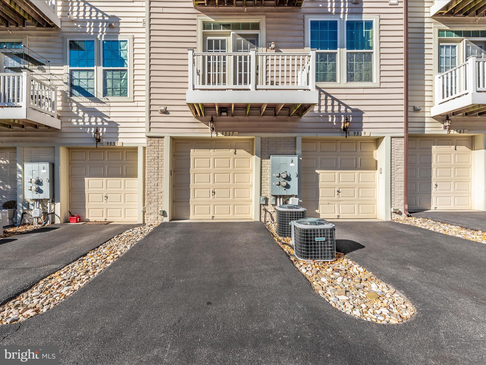 VILLAGES OF URBANA - Residential Lease